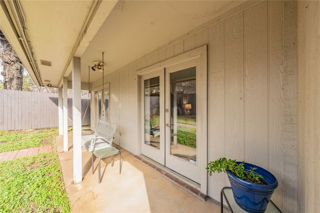 1521 Briarcrest Drive, Grapevine, TX 76051