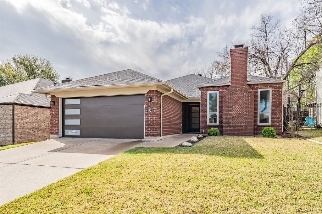 1521 Briarcrest Drive, Grapevine, TX 76051