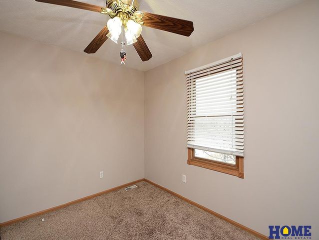 2336 NW 46th Street, Lincoln, NE 68528