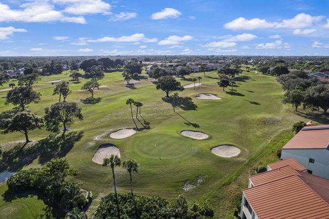 5473 SE Miles Grant Road 206, Stuart, FL 34997