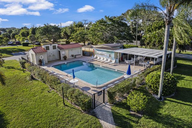 5473 SE Miles Grant Road 206, Stuart, FL 34997