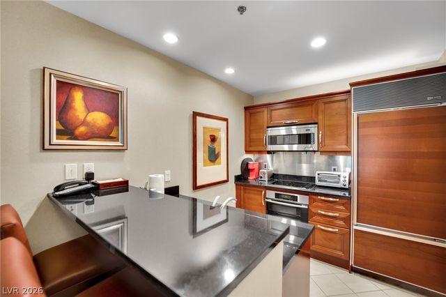 125 East Harmon Avenue 214, Las Vegas, NV 89109