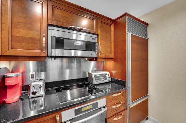 125 East Harmon Avenue 214, Las Vegas, NV 89109