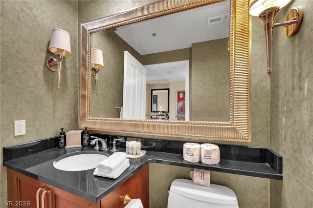 125 East Harmon Avenue 214, Las Vegas, NV 89109