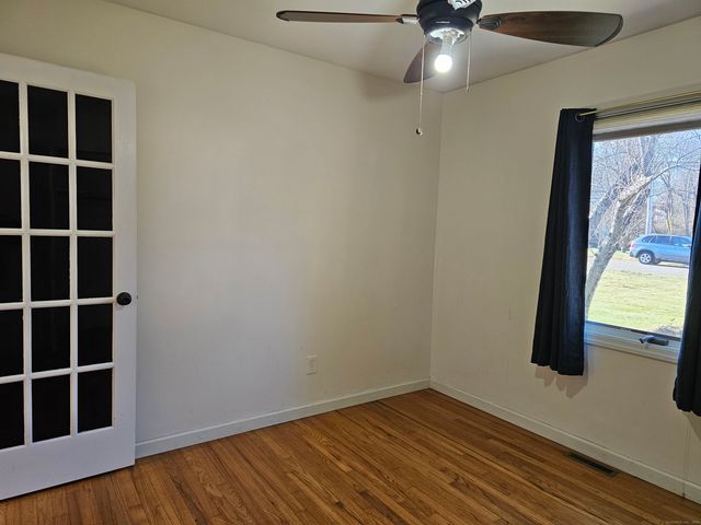 11 Brookfield Drive, Shelton, CT 06484