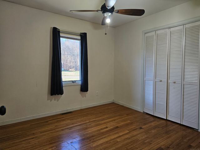 11 Brookfield Drive, Shelton, CT 06484