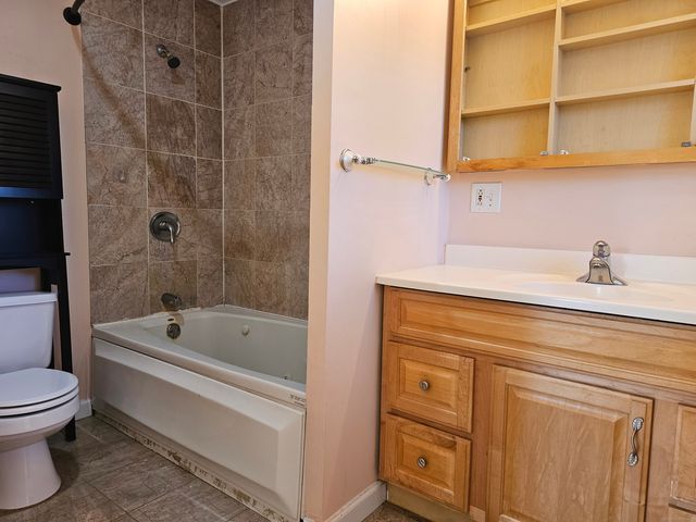 11 Brookfield Drive, Shelton, CT 06484