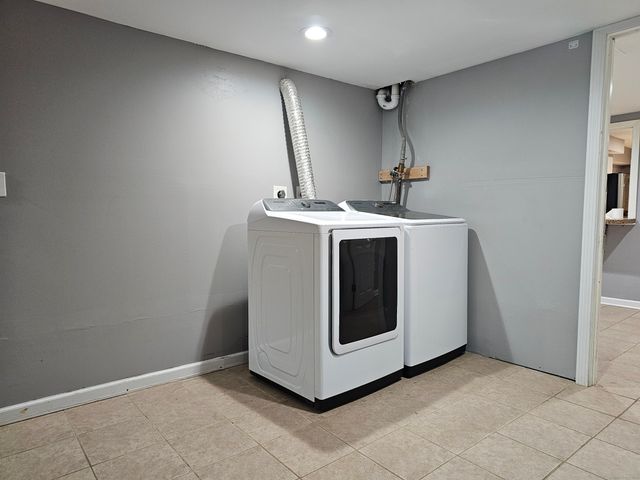 11 Brookfield Drive, Shelton, CT 06484