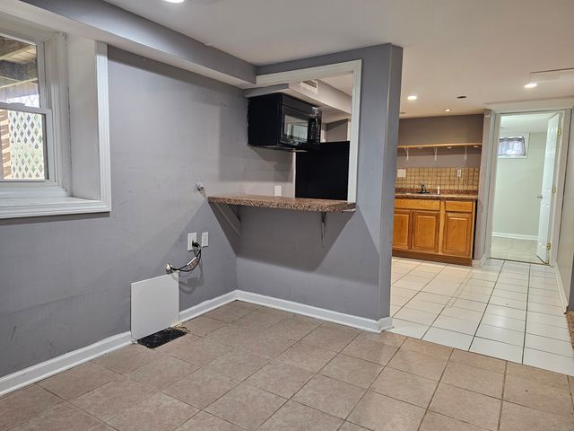 11 Brookfield Drive, Shelton, CT 06484