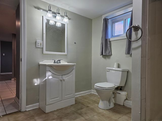 11 Brookfield Drive, Shelton, CT 06484