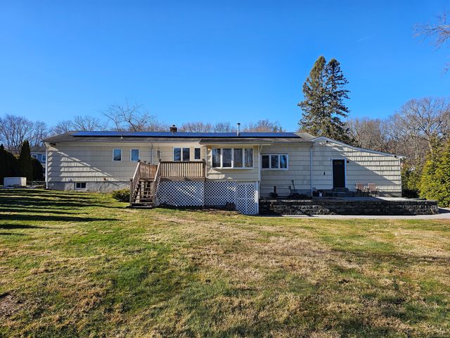 11 Brookfield Drive, Shelton, CT 06484