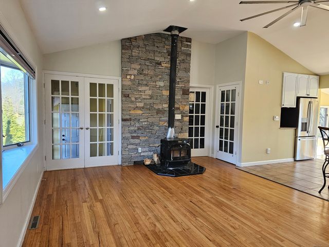 11 Brookfield Drive, Shelton, CT 06484