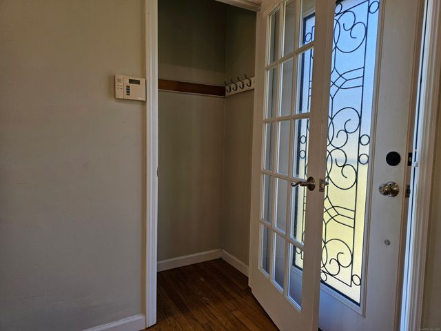 11 Brookfield Drive, Shelton, CT 06484