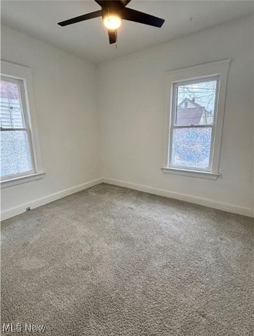 2035 Chesterland Avenue, Lakewood, OH 44107