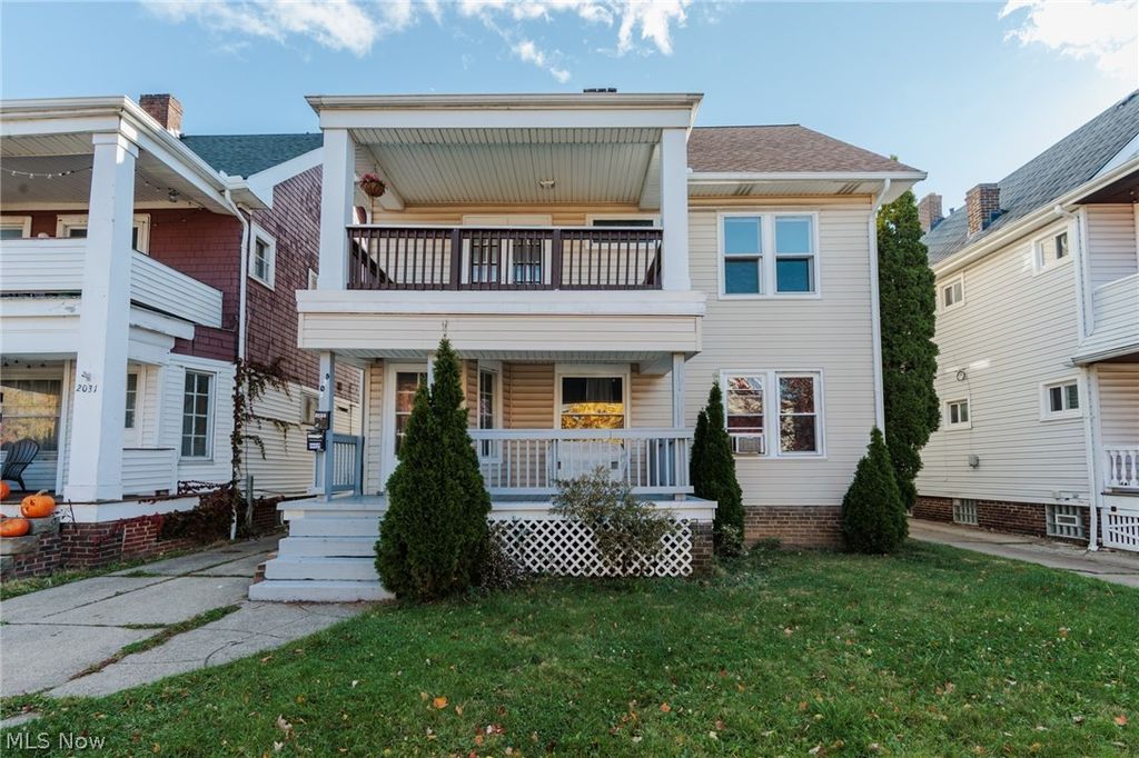 2035 Chesterland Avenue, Lakewood, OH 44107