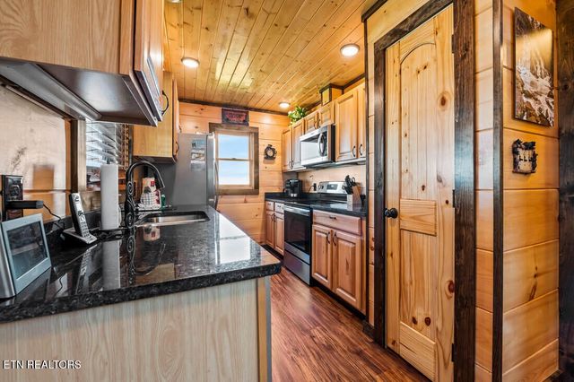3654 Buckeye Knob Way, Sevierville, TN 37862