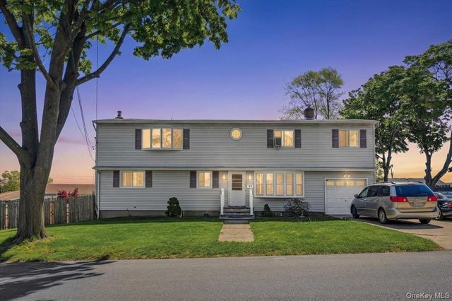 37 Westchester Avenue, West Babylon, NY 11704
