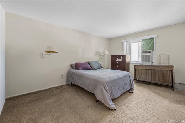 37 Westchester Avenue, West Babylon, NY 11704