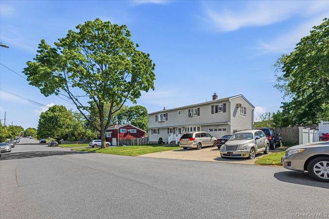 37 Westchester Avenue, West Babylon, NY 11704