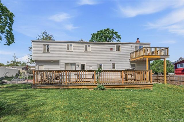 37 Westchester Avenue, West Babylon, NY 11704