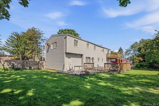 37 Westchester Avenue, West Babylon, NY 11704