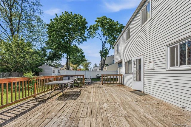 37 Westchester Avenue, West Babylon, NY 11704