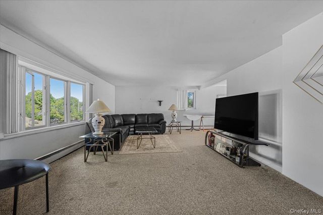 37 Westchester Avenue, West Babylon, NY 11704