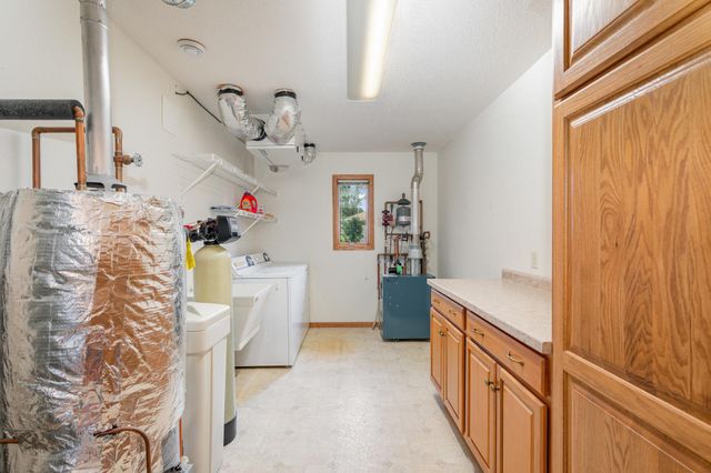 220 6th Street NE, Montgomery, MN 56069