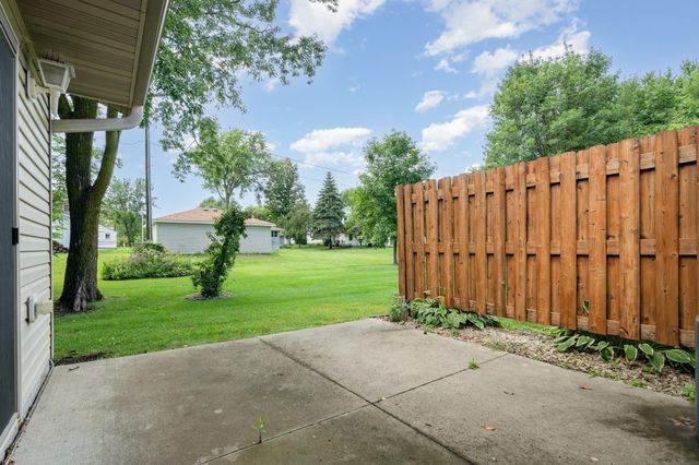 220 6th Street NE, Montgomery, MN 56069