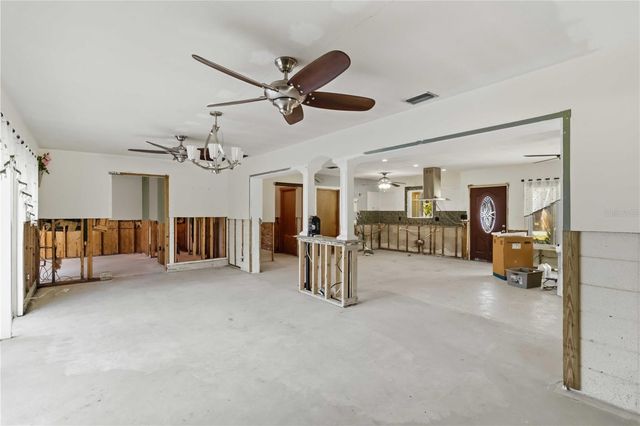 617 CALLE DE PERU, Sarasota, FL 34242