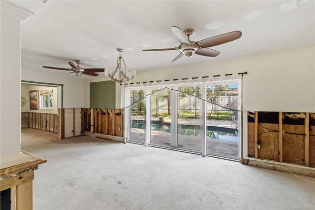 617 CALLE DE PERU, Sarasota, FL 34242