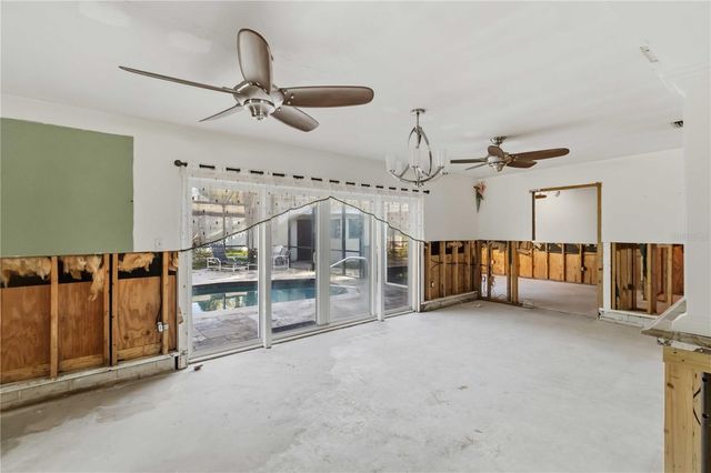 617 CALLE DE PERU, Sarasota, FL 34242