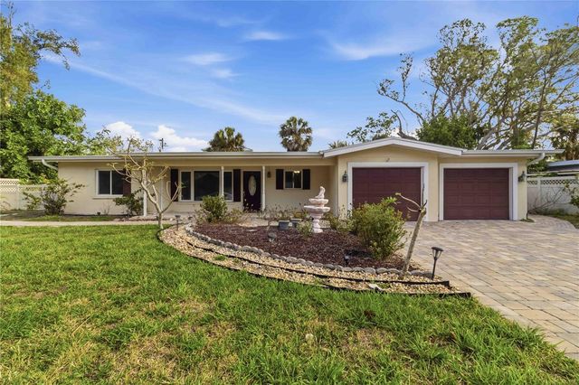 617 CALLE DE PERU, Sarasota, FL 34242