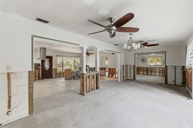 617 CALLE DE PERU, Sarasota, FL 34242
