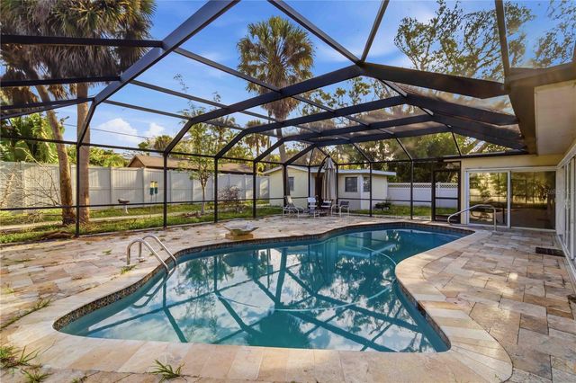 617 CALLE DE PERU, Sarasota, FL 34242