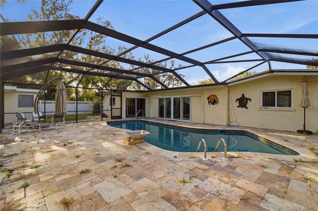 617 CALLE DE PERU, Sarasota, FL 34242