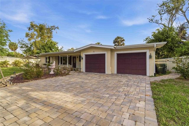 617 CALLE DE PERU, Sarasota, FL 34242