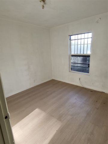 5933 Tracy Road, Dallas, TX 75241