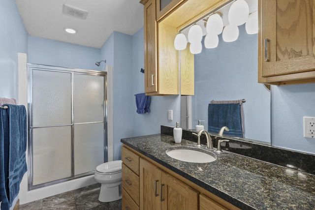 639 N Woods Edge Drive, Oregon, WI 53575