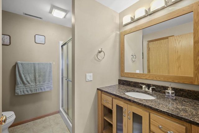 639 N Woods Edge Drive, Oregon, WI 53575