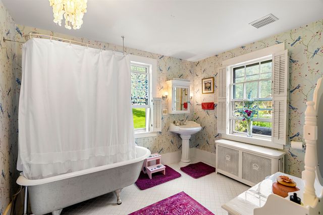 415 Flanders Memorial Road, Weare, NH 03281