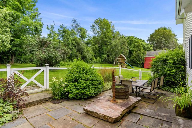 415 Flanders Memorial Road, Weare, NH 03281