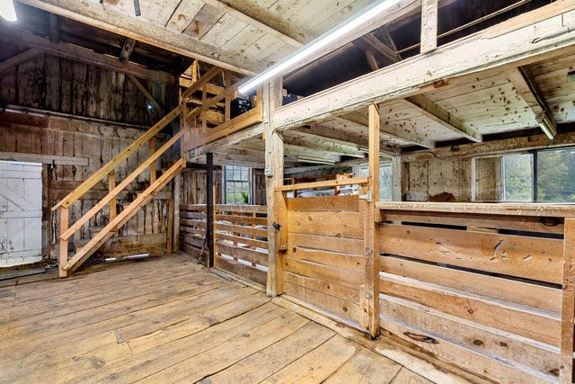 415 Flanders Memorial Road, Weare, NH 03281