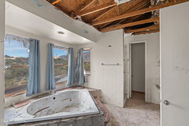 4031 E Bujia Primera, Tucson, AZ 85718