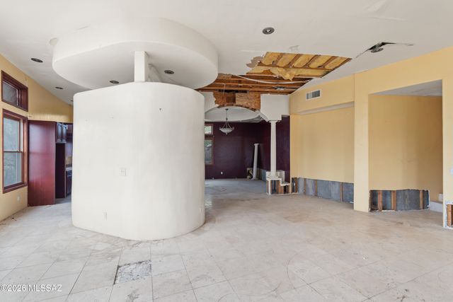 4031 E Bujia Primera, Tucson, AZ 85718