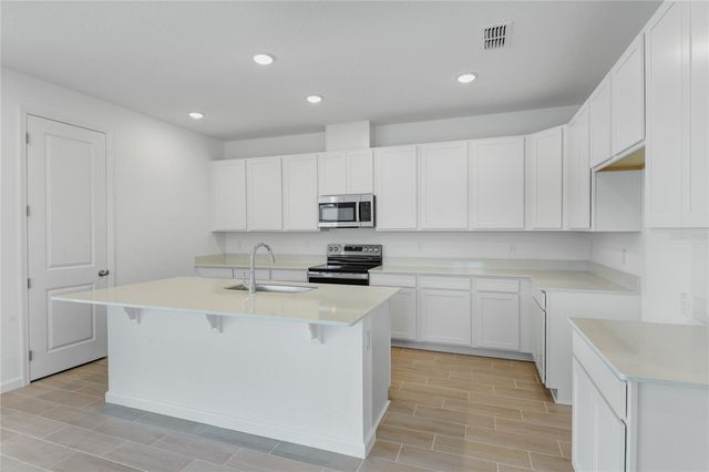 322 ALEXANDRITE STREET, Deland, FL 32720