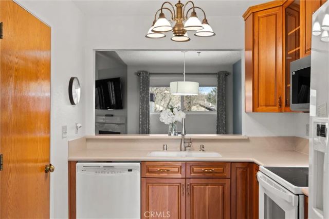 5 Valley Lake, Chico, CA 95928