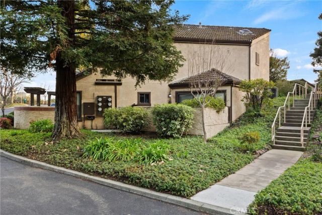 5 Valley Lake, Chico, CA 95928