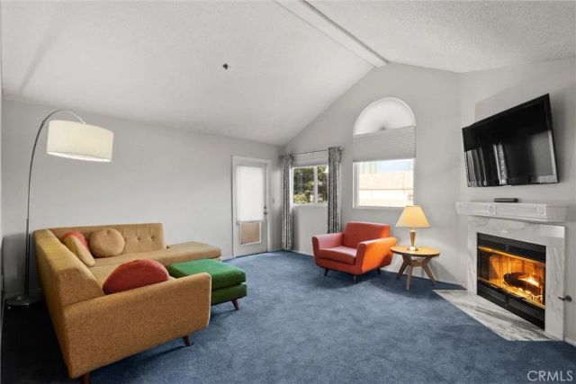 5 Valley Lake, Chico, CA 95928