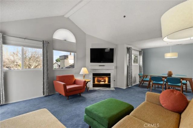 5 Valley Lake, Chico, CA 95928